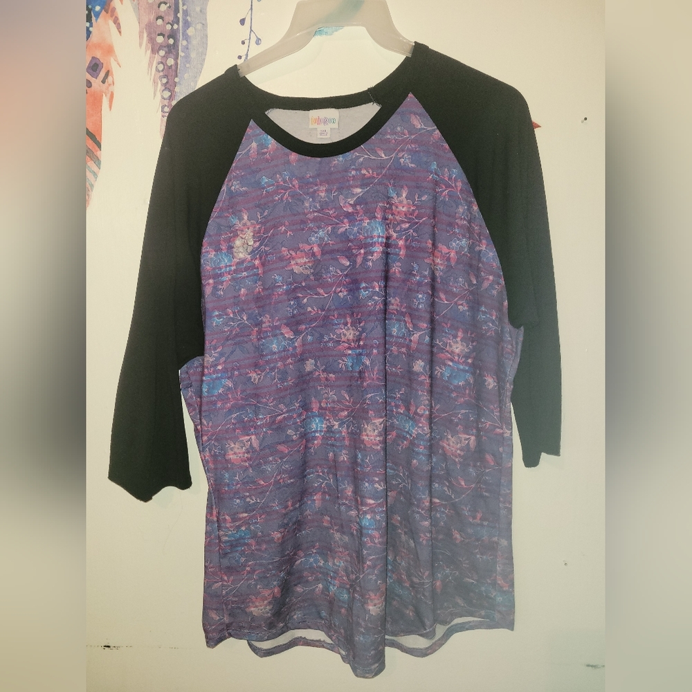 LulaRoe Raglan Plus size 3x